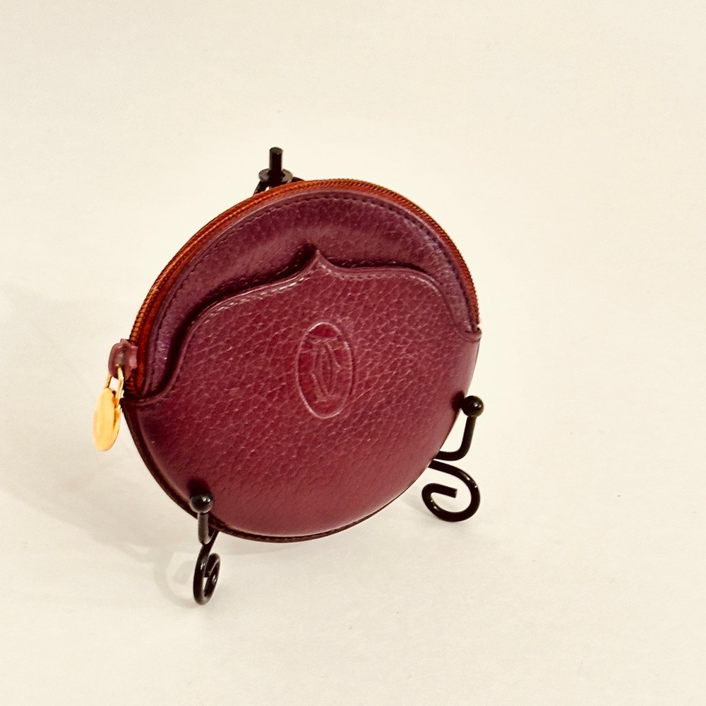 Elegant Cartier Burgundy Leather Coin Purse - Picture 10 of 10